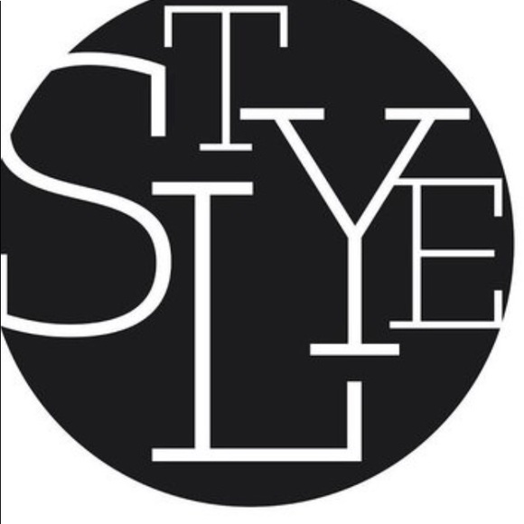 Meet your Posher, Tiffinie - Picture 1 of 1